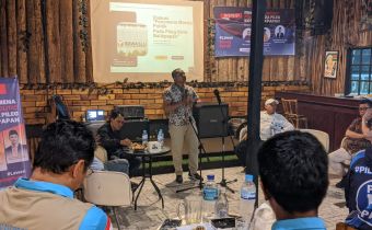 Bawaslu Kaltim Hadiri Diskusi Publik Fenomena Money Politik pada Pileg  Balikpapan 