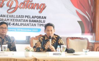 Rapat Monitoring Dan Evaluasi Pelaporan Pelaksanaan Program Kegiatan Bawaslu Se-Kaltim, Danny Bunga Ingatkan Untuk Selalu Teliti