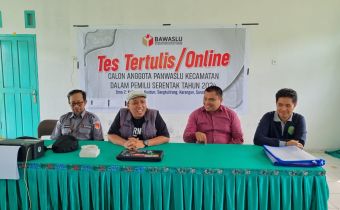 Kawal Rekrutmen Panwaslu Kecamatan Sampai Ke Pelosok Negeri,  Anggota Bawaslu Kaltim Lalui Medan Tersulit