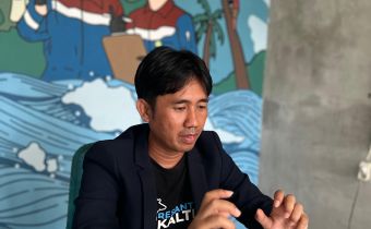 Anggota Bawaslu Kaltim Menjadi Narasumber Pada Dialog Interaktif RRI Samarinda, Ajak Masyarakat Awasi Pemilu!