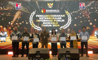 Bawaslu Kaltim Raih Predikat Informatif Dalam Keterbukaan Informasi Publik Oleh Bawaslu RI