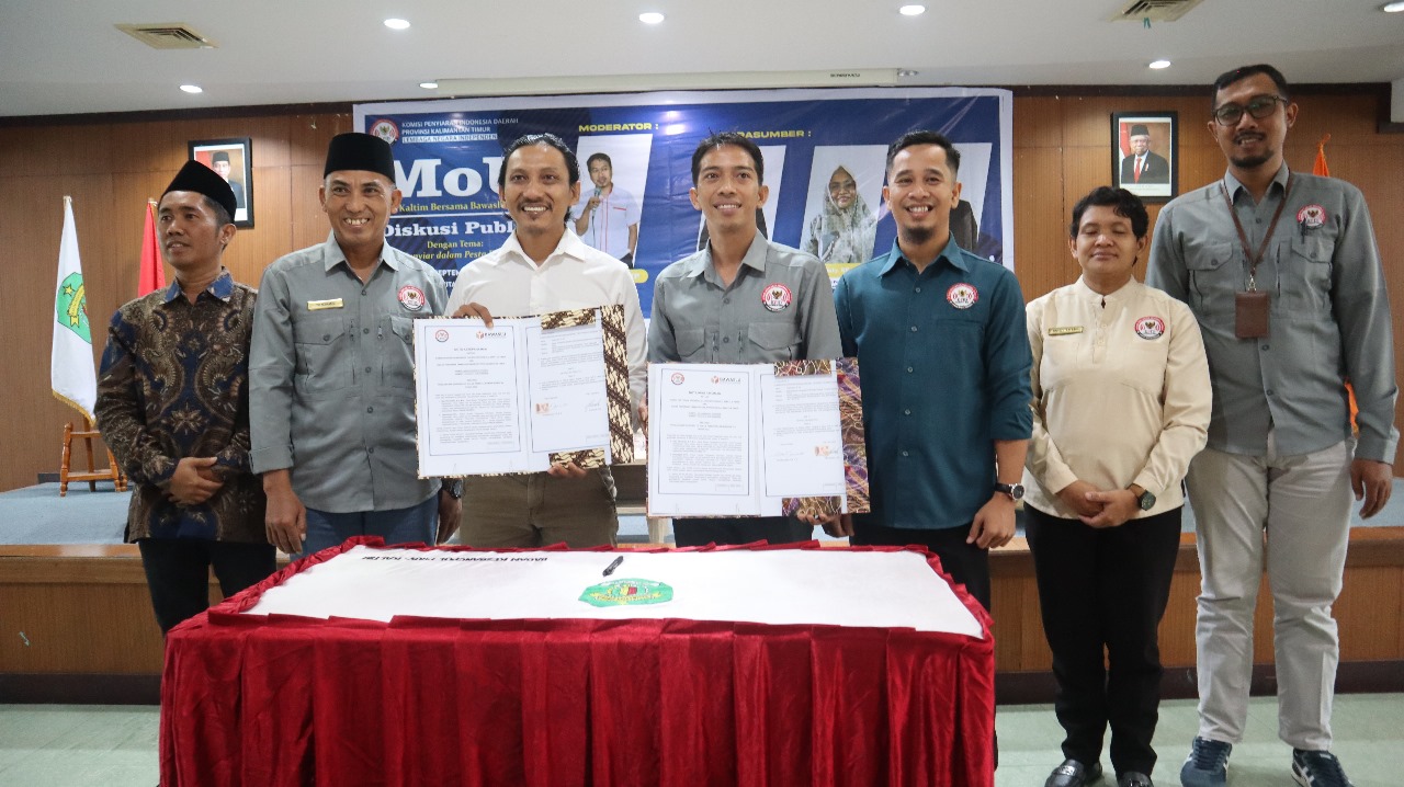 Komitmen Awasi Pemilu 2024 Melalui Media Penyiaran, Bawaslu Kaltim Kerjasama dengan KPID. 