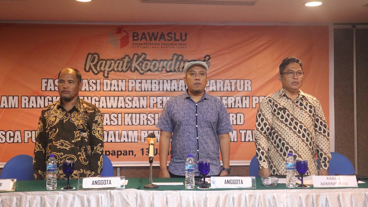 Bawaslu Kaltim Gelar Rapat Pengawasan Penataan Dapil dan Alokasi Kursi Anggota DPRD Pasca Keputusan MK Dalam Pemilihan Umum Tahun 2024 