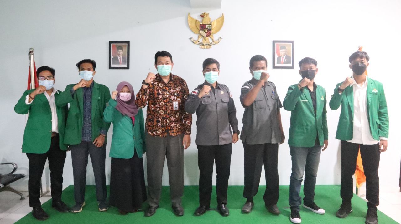 Sambut Mahasiswa PKL UIN Samarinda di Bawaslu Kaltim, Yusuf Berharap Mahasiswa Bisa Menyerap Ilmu Kebawasluan Selama Berada di Bawaslu Kaltim