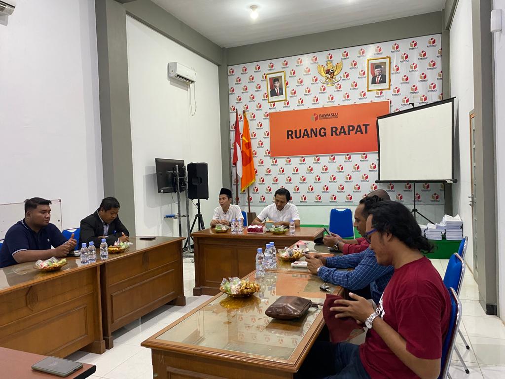 Tingkatkan Semangat Kerja Pengawas Pemilu, Bawaslu Kaltim Perkuat Koordinasi Pengawasan