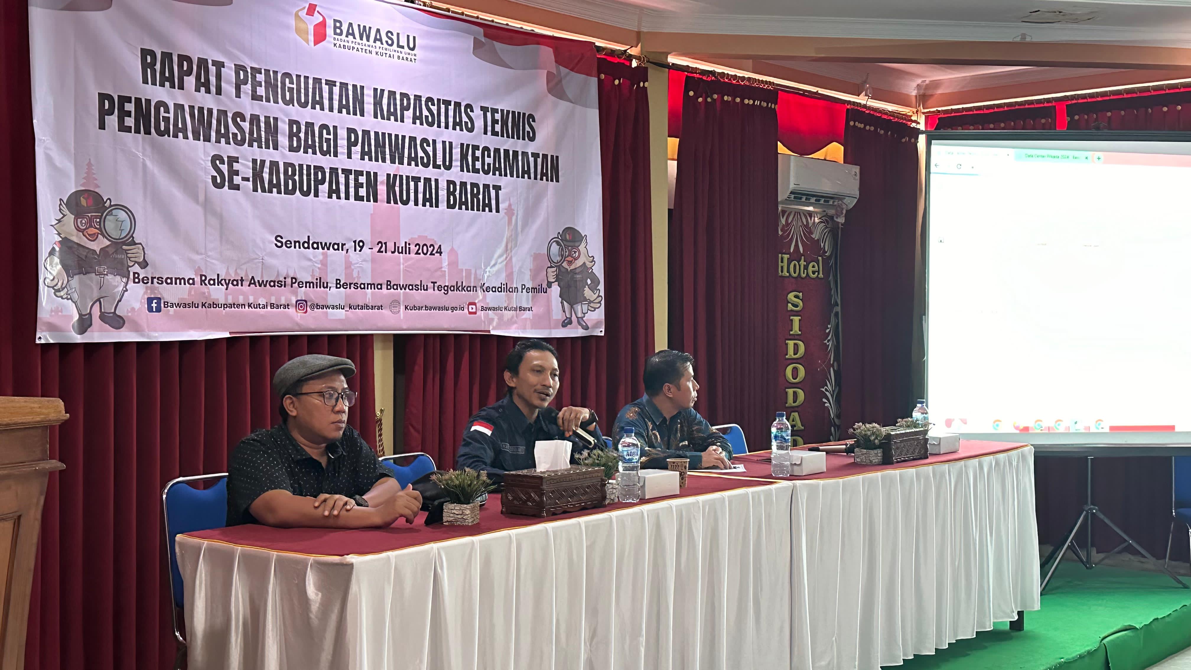 Jelang Akhir Tahapan Coklit, Hari Dermanto Wajibkan Panwas Kubar Untuk Record Data Hasil Pengawasan 