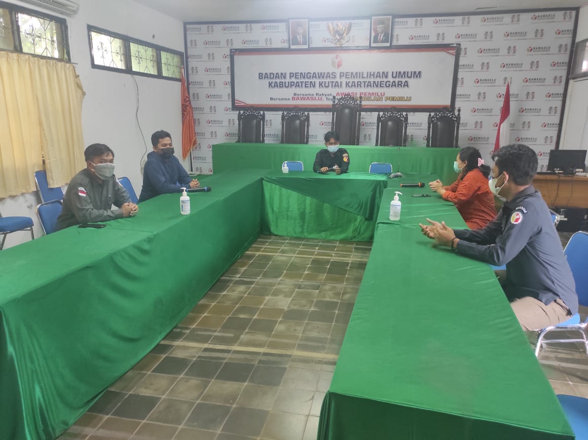Kunjungi Bawaslu Kukar, Galeh Akbar Tanjung Ajak Bawaslu Kabupaten/Kota Kawal Daftar Pemilih Berkelanjutan