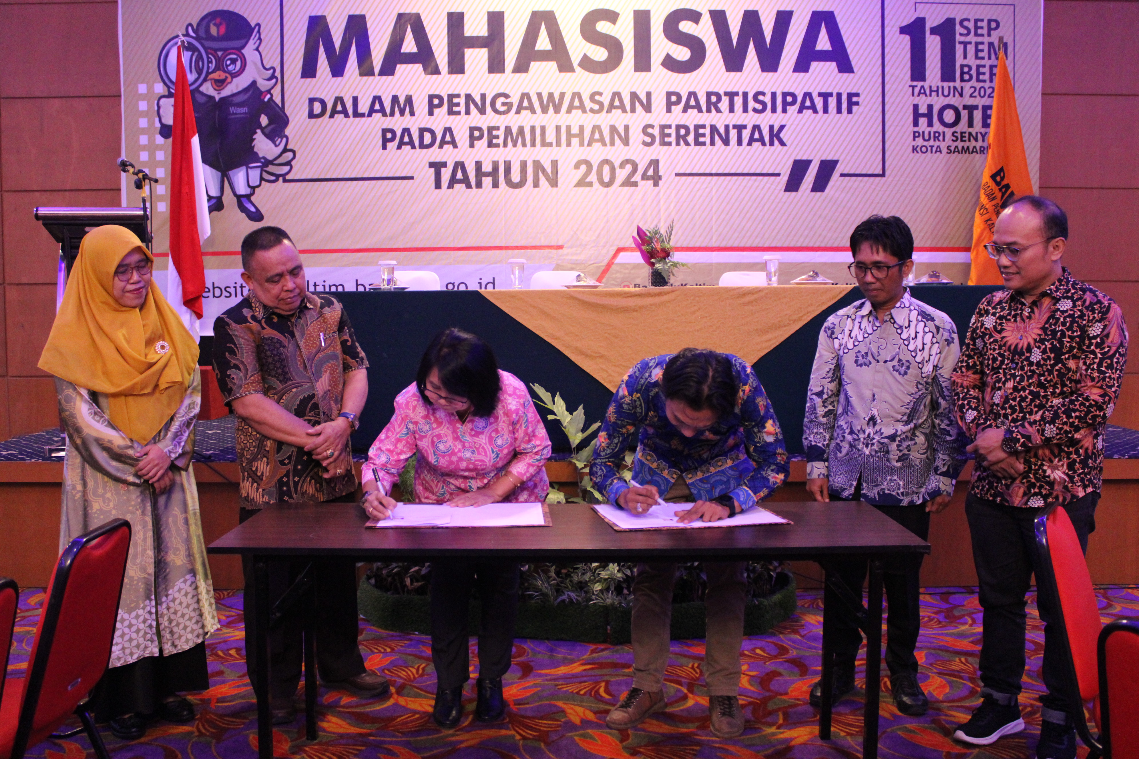 Bawaslu Kaltim Lakukan Penandatangan MoU Bersama Institusi Perguruan Tinggi di Samarinda