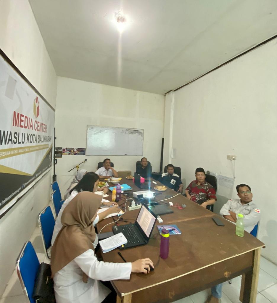 Memasuki Tahapan Pemilu 2024, Ebin Marwi Lakukan Monitoring dan Evaluasi di Bawaslu Balikpapan