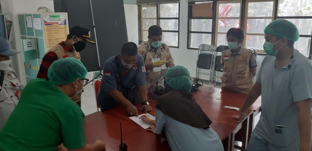 Lakukan Pengawasan Ke Bapalkes, Bawaslu Pastikan Pasien Covid-19 Hak Suaranya Terlindungi