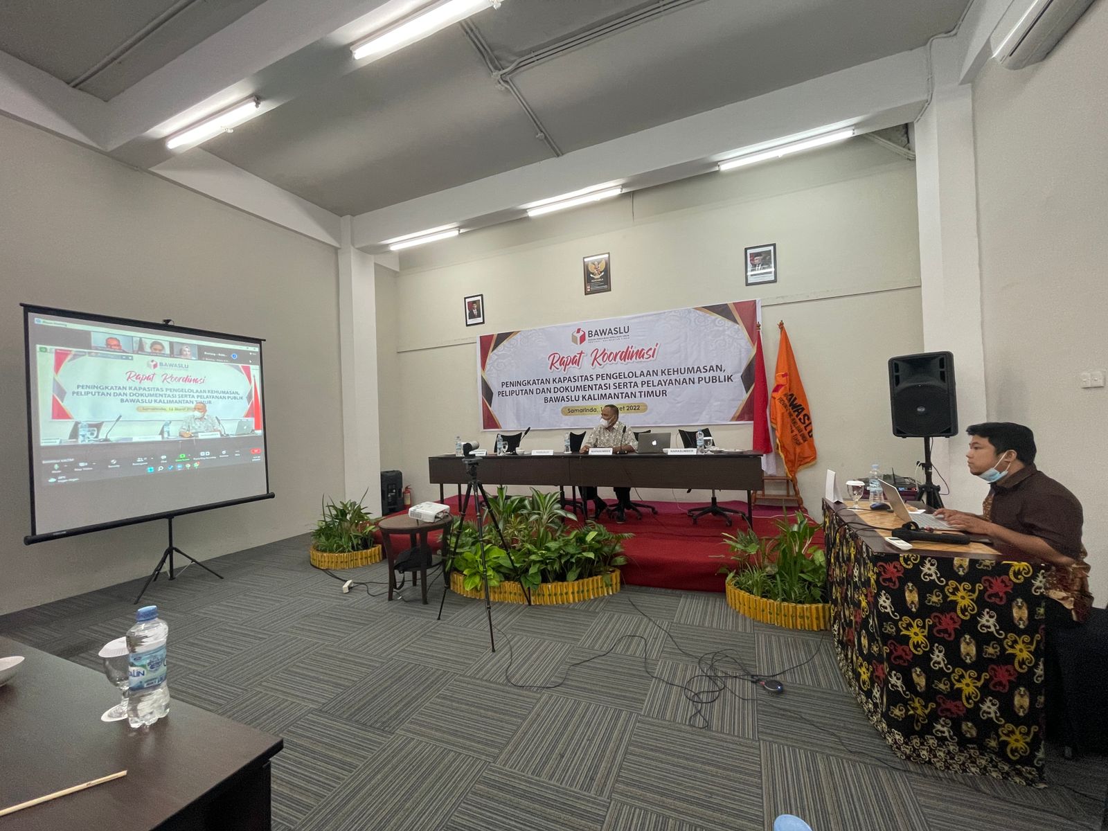 Bawaslu Kaltim Gelar Pelatihan Penulisan Siaran Pers yang Menarik Bagi Media Massa 