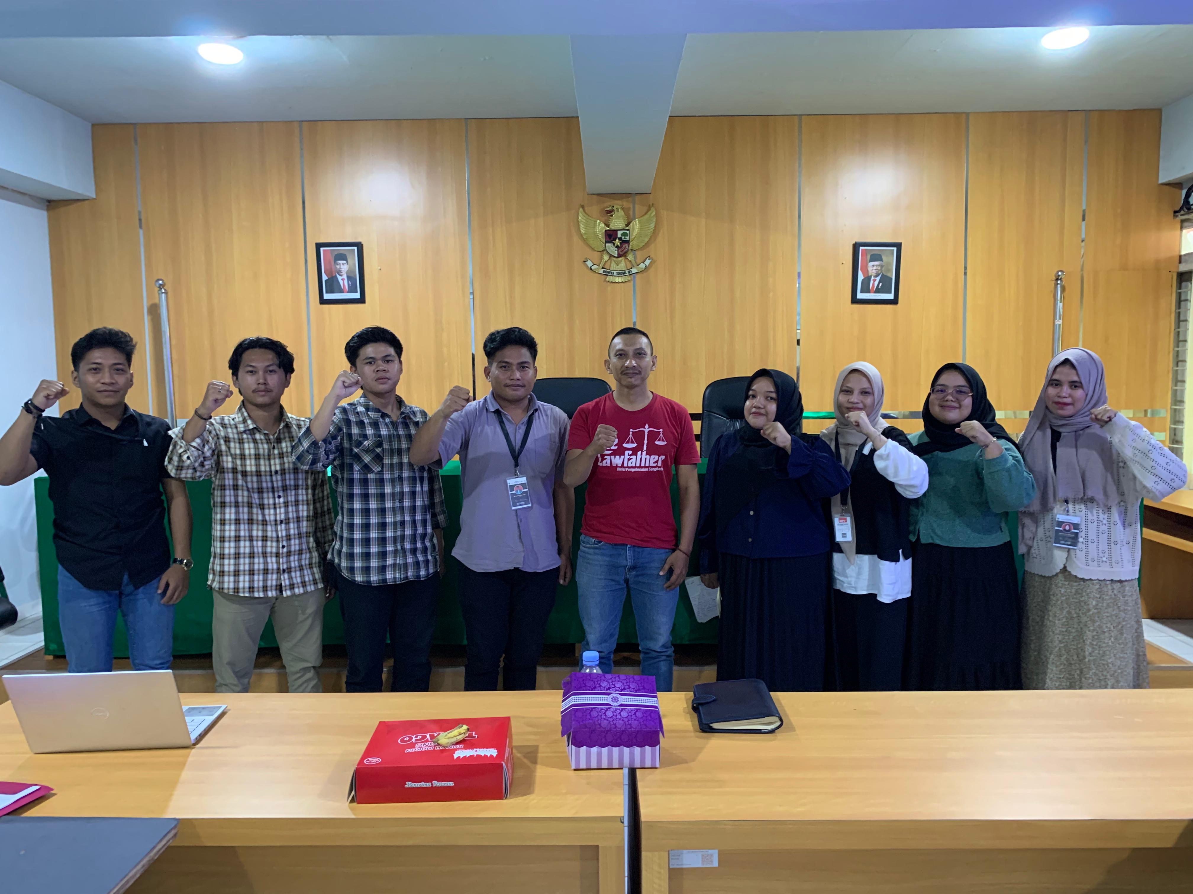 Hari Dermanto berdiskusi Bentuk Diskriminasi Perempuan pada  Pemilu 2024 bersama Mahasiswa