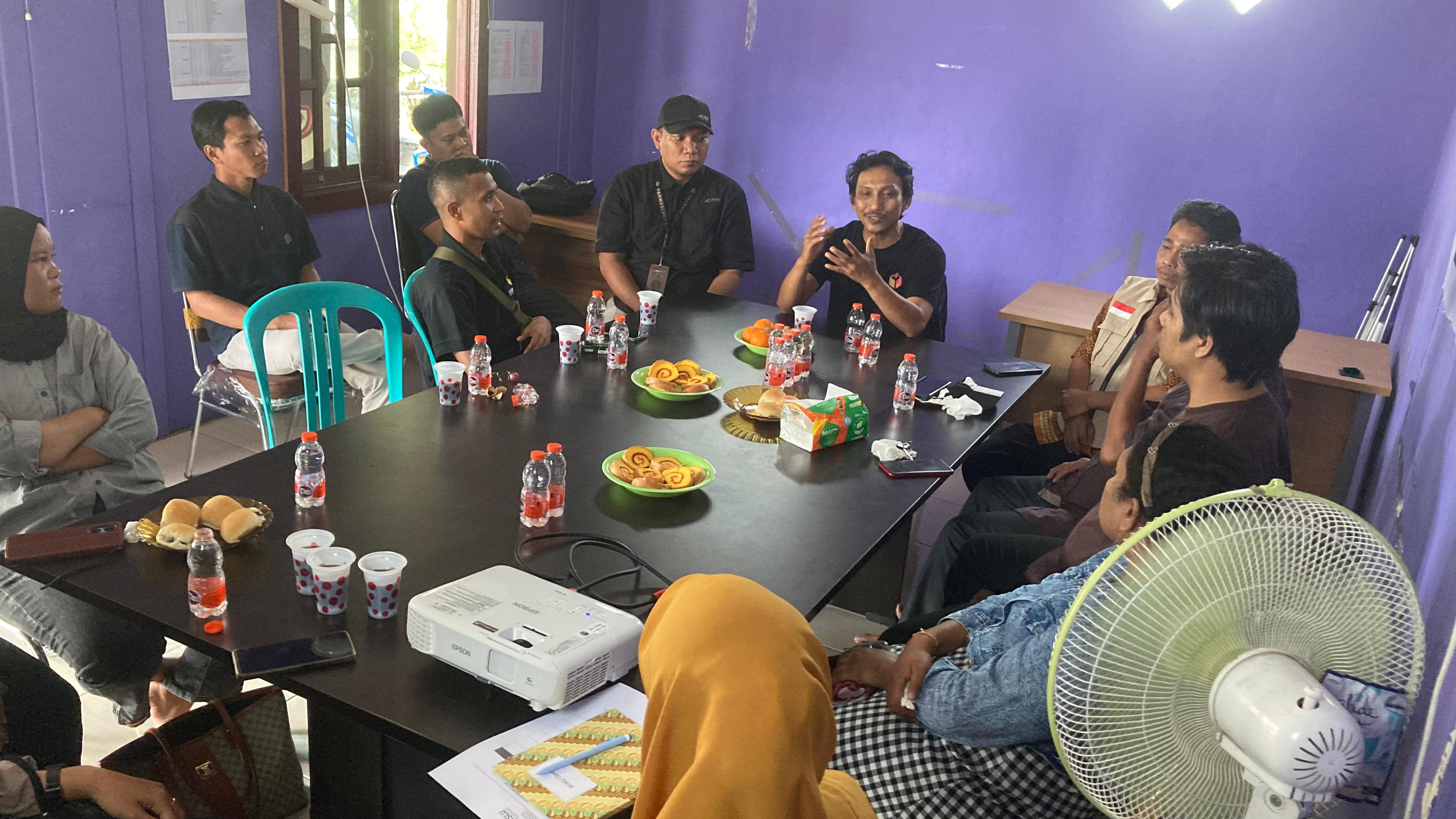 Jelang Pilkada Serentak, Ketua Bawaslu Kaltim Berikan Penguatan Kapasitas Bagi Panwascam Teluk Bayur