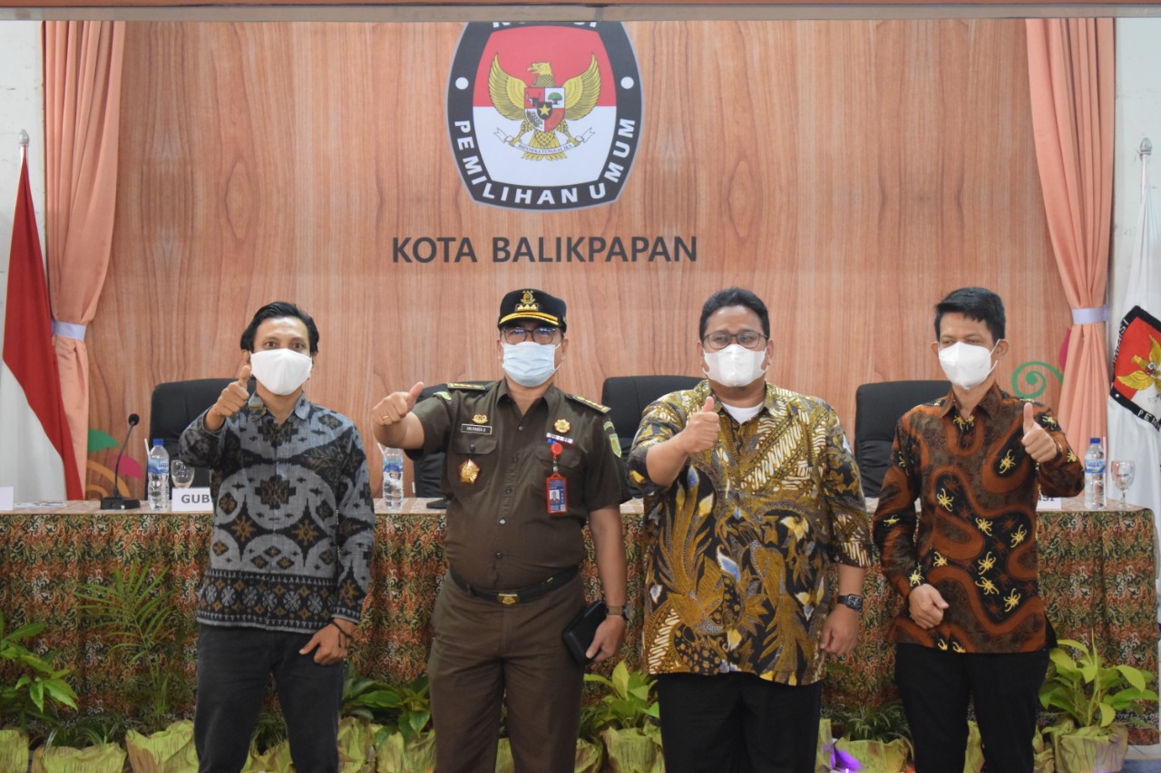 Kunjungan Komisi II DPR RI Di Balikpapan, Bawaslu Kaltim Memberikan Jawaban Hasil Evaluasi Pilkada Serentak Tahun 2020