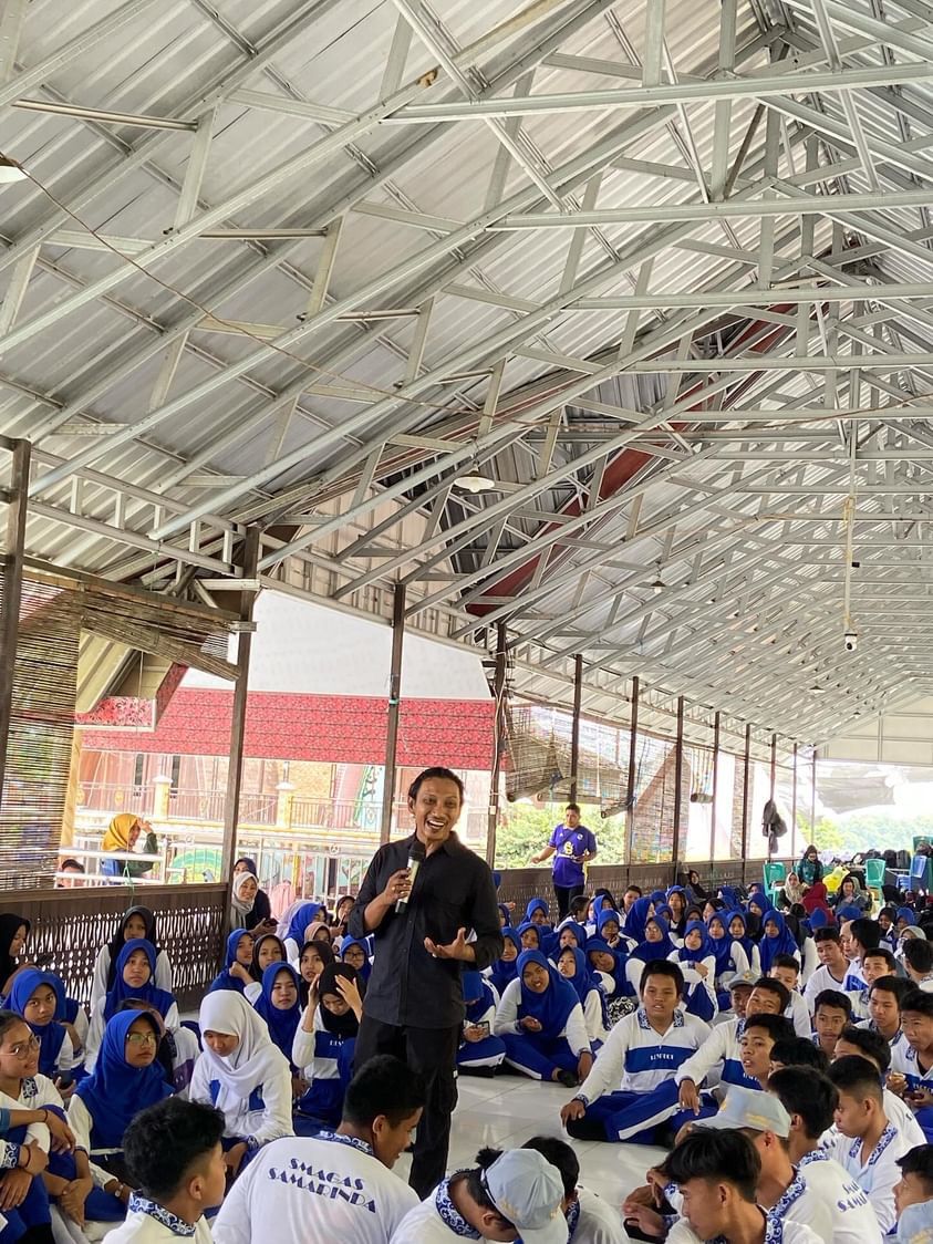 Hari Dermanto Gandeng Siswa SMAN 13 Samarinda Awasi Bersama Pemilihan Kepala Daerah di Kaltim 
