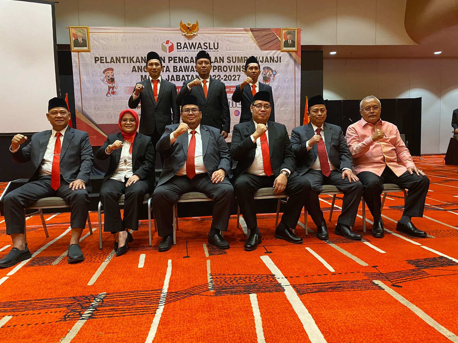 3 Anggota Bawaslu Kalimantan Timur Dilantik dan Diambil Sumpah/ Janji untuk Masa Jabatan 2022- 2027