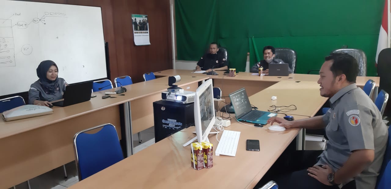 Rapat Bersama Bawaslu dan KPU Kaltim Bahas Bakal Calon Perseorangan