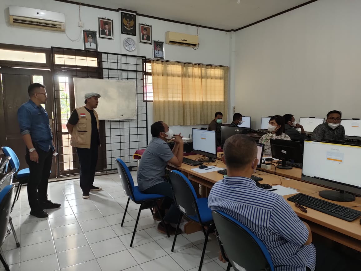 Wamustofa Hamzah Monitoring Test Tertulis Calon Anggota Panwaslu Kecamatan di Kabupaten PPU