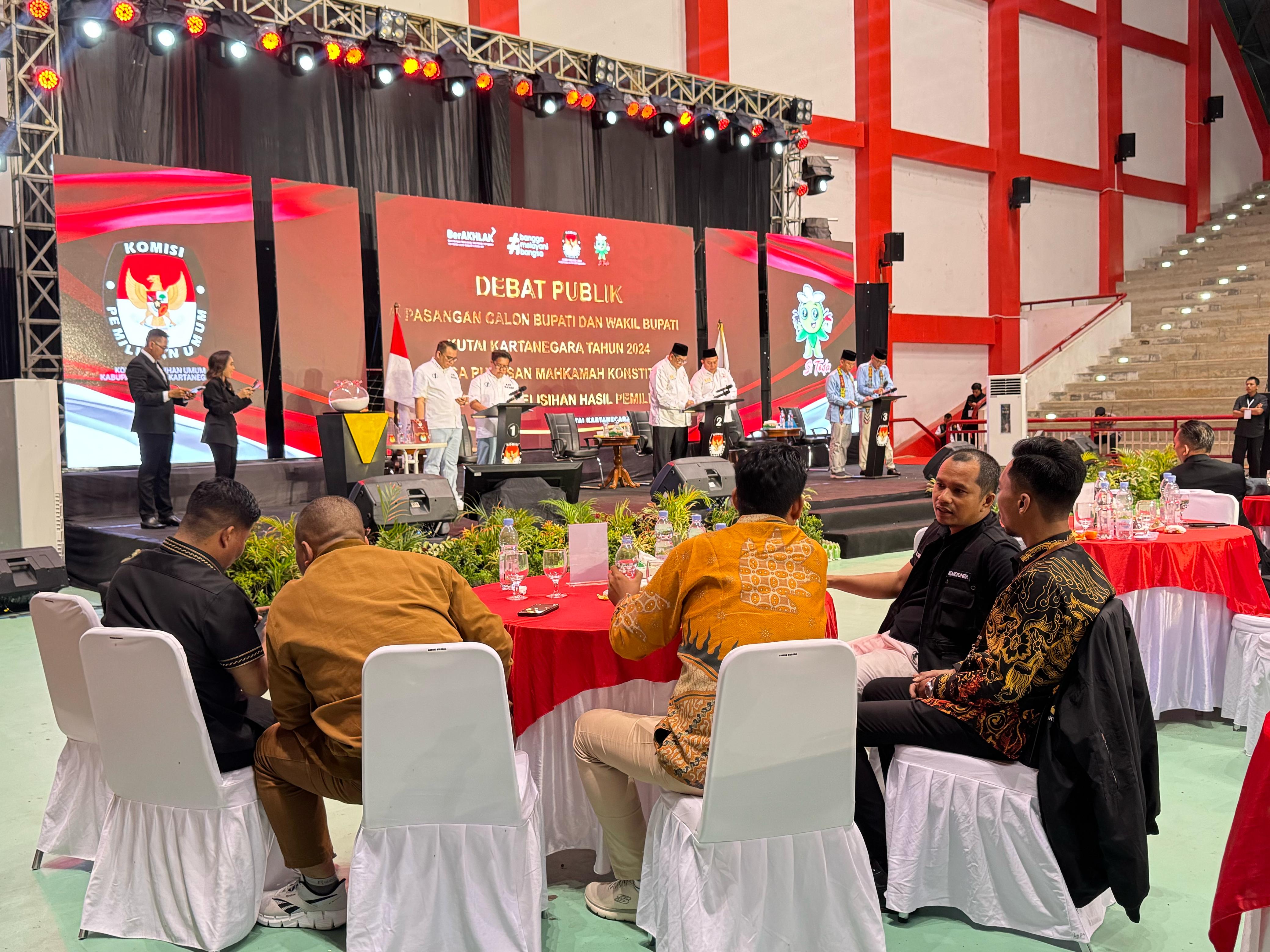 Bawaslu Kaltim Hadiri Debat Publik Calon Bupati dan Wakil Bupati Kukar Pasca Putusan Mahkamah Konstitusi