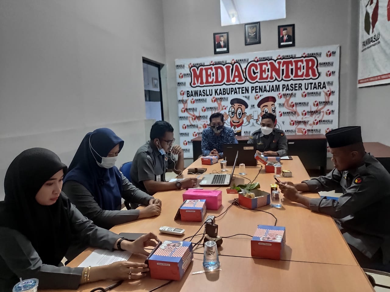 Membuka Diskusi Bersama Bawaslu PPU, Ebin Marwi Sampaikan SKPP Wadah Mengerti Demokrasi 