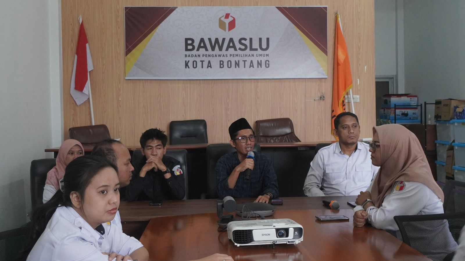 bedah hasil pengawasan Coklit Terbatas (Coktas) sebagai bagian dari upaya memastikan akurasi dan kesesuaian data pemilih.