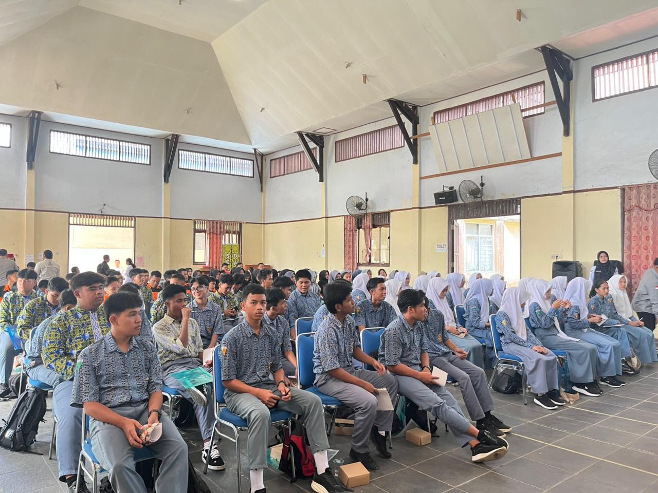 Pelajar SMA/SMK