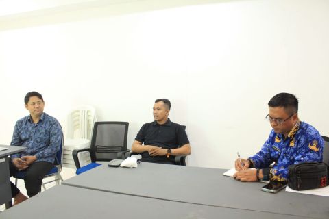 Rapat Evaluasi dan Monitoring Layanan Informasi Publik