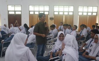 Ajak Pelajar menjadi  Pemilih Pemula Pelajar Mengawasi Pemilu,  Bawaslu Sosialisasi Pengawasan Partisipatif di Sekolah