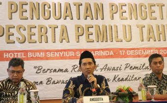 Bawaslu Kaltim Gelar Rapat Penguatan Pengetahuan Saksi Peserta Pemilu Tahun 2024 bersama Partai Politik