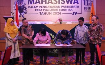 Bawaslu Kaltim Lakukan Penandatangan MoU Bersama Institusi Perguruan Tinggi di Samarinda
