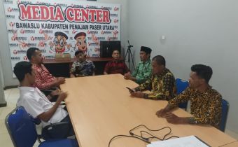 Kunjungan Kerja ke Bawaslu PPU, Hari Dermanto Mantapkan Instrumen Template Penyelesaian Sengketa Proses Pemilu