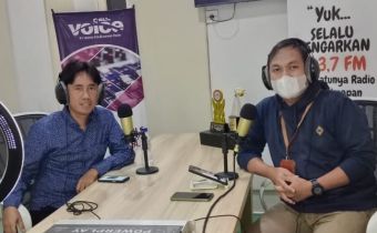 Galeh Akbar Tanjung Jelaskan Seputar Persiapan Pengawasan dan Pencegahan Pelanggaran Pemilu bersama Radio Voice FM Balikpapan 
