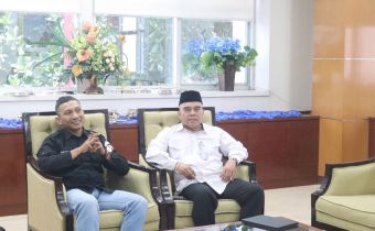 Menjelang Persiapan Upacara Siaga Pengawasan Pemilu 2024, Bawaslu Kaltim Lakukan Audiensi Ke Bupati Kukar