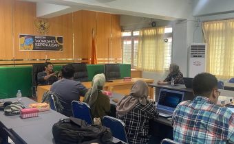 Bawaslu Kaltim Kolaborasi Bersama Duta Damai Gelar Workshop Kepenulisan dengan Tajuk "Tulisan-Tulisan Pemilu Damai 2024" untuk Kaltim