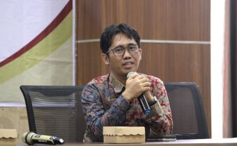 Tangkal Berita Hoaks dan Politik Uang, Bawaslu Kaltim Ajak Pemilih Pemula Jadi Bagian Pengawas Partisipatif di Medsos!