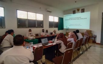Kunjungan Kerja ke Bawaslu Kota Samarinda, Ebin Marwi Terangkan Proses Pengelolaan Barang Dugaan Penanganan Pelanggaran 