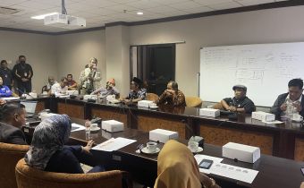 Bawaslu Kaltim RDP Bersama Komisi I DPRD Kaltim 