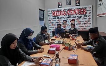 Membuka Diskusi Bersama Bawaslu PPU, Ebin Marwi Sampaikan SKPP Wadah Mengerti Demokrasi 