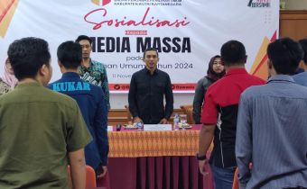 Dihadapan Insan Pers, Ketua Bawaslu Kaltim : Berikan Nyawa pada Pemilu, Hidupkan Pers sebagai Pilar Demokrasi