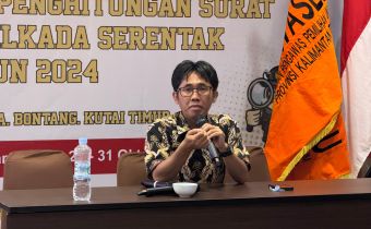 Bawaslu Kaltim Siapkan Panwascam Memberikan Pembekalan Pengawas Tempat Pemungutan Suara 