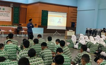 Gelar Sosialiasi Pelajar Mengawasi Pemilu, Bawalsu Kaltim Ajak Murid MAN 2 Samarinda Ikut Ambil Peran