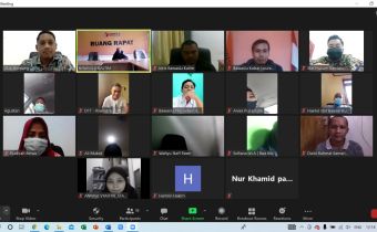 Bawaslu se-Kaltim Evaluasi dan Presentasi Legal Opinion Seputar Isu Pemilu dan Pemilihan Tahun 2024