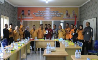 konsolidasi demokrasi. Kali ini, kegiatan dilaksanakan bersama jajaran Partai Hati Nurani Rakyat (Hanura) Kalimantan Timur di Sekretariat DPD Hanura Kaltim, Senin (16/2/2026).