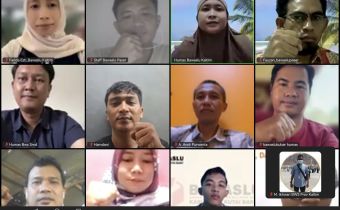 Rapat koordinasi yang melibatkan jajaran Bawaslu Kabupaten/Kota se-Kalimantan Timur secara daring melalui Zoom Meeting
