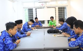 Rapat Internal Divisi P2H