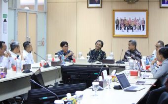 Jajaran Bawaslu Kaltim dan OJK Kaltimtara